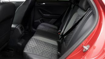 Volkswagen T-Roc R-LINE TSI DSG