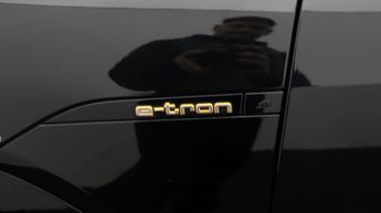 Audi e-tron QUATTRO BLACK EDITION
