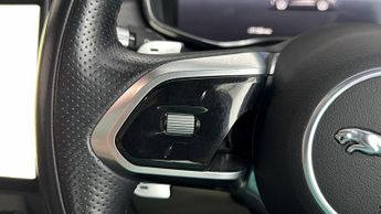 Jaguar F-PACE R-DYNAMIC HSE