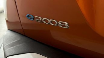 Peugeot E-2008 GT