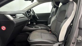 Renault Captur TECHNO E-TECH