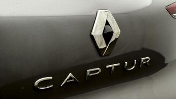 Renault Captur TECHNO E-TECH