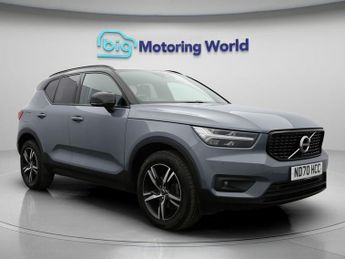 Volvo XC40 T3 R-DESIGN