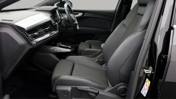 Audi Q4 e-tron S LINE