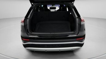 Audi Q4 e-tron S LINE
