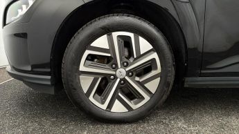 Hyundai KONA PREMIUM
