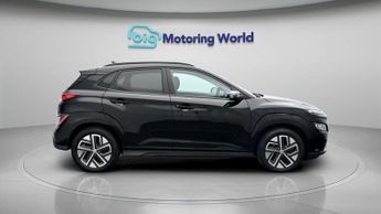 Hyundai KONA PREMIUM