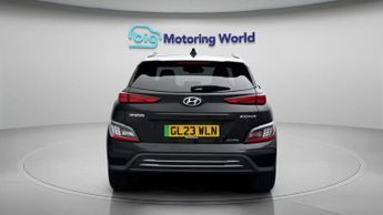 Hyundai KONA PREMIUM