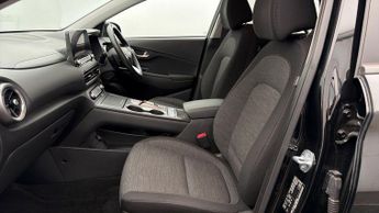 Hyundai KONA PREMIUM