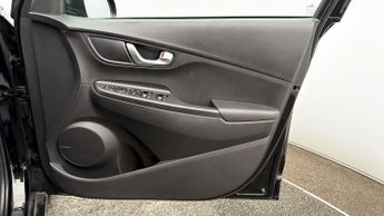 Hyundai KONA PREMIUM