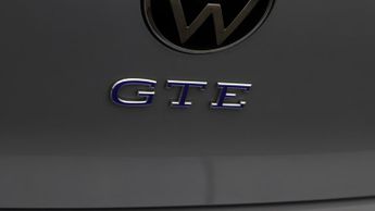Volkswagen Golf GTE DSG