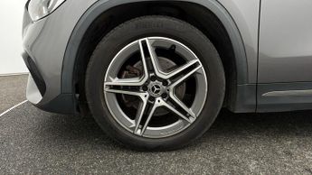 Mercedes-Benz GLA GLA 220 D 4MATIC AMG LINE