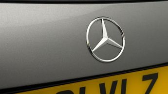 Mercedes-Benz GLA GLA 220 D 4MATIC AMG LINE