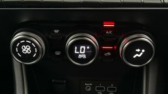 Renault Captur ICONIC DCI EDC