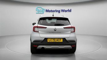 Renault Captur ICONIC DCI EDC