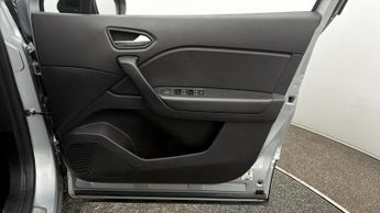 Renault Captur ICONIC DCI EDC