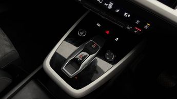 Audi Q4 e-tron SPORT