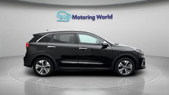 Kia Niro 4 PLUS