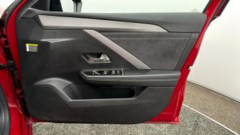 Vauxhall Astra Electric ULTIMATE