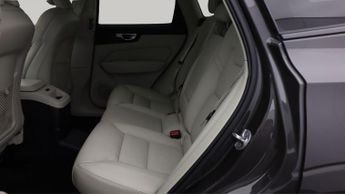 Volvo XC60 RECHARGE T6 PLUS AWD