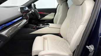 BMW i5 EDRIVE40 M SPORT PRO