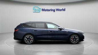 BMW i5 EDRIVE40 M SPORT PRO