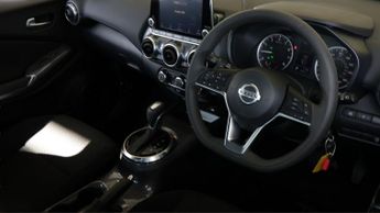 Nissan Juke DIG-T ACENTA DCT