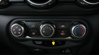 Nissan Juke DIG-T ACENTA DCT