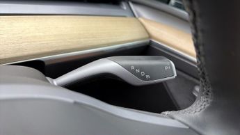 Tesla Model Y BASE
