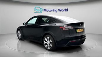 Tesla Model Y BASE