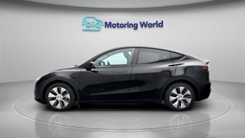 Tesla Model Y BASE