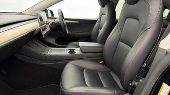 Tesla Model Y BASE