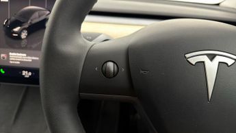 Tesla Model Y BASE