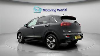 Kia Niro 4 PLUS