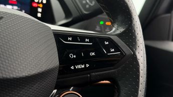 CUPRA Born V2