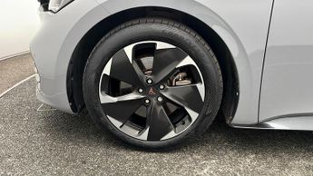 CUPRA Born V2