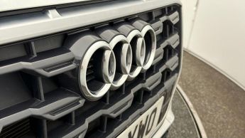 Audi Q2 TFSI S LINE