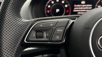 Audi Q2 TFSI S LINE