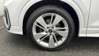 Audi Q2 TFSI S LINE