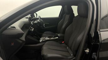 Peugeot E-208 GT