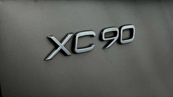 Volvo XC90 RECHARGE T8 PLUS AWD