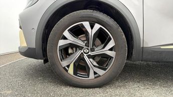 Renault Captur E-TECH ENGINEERED BOSE EDITION
