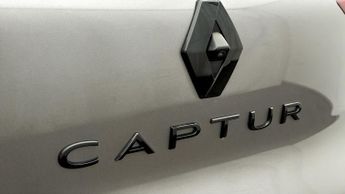 Renault Captur E-TECH ENGINEERED BOSE EDITION