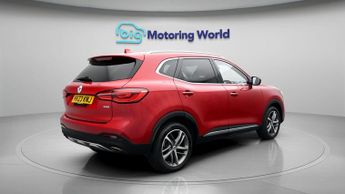 MG MG HS EXCLUSIVE DCT