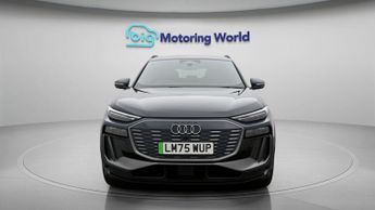 Audi Q6 e-tron S LINE QUATTRO