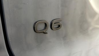 Audi Q6 e-tron S LINE QUATTRO