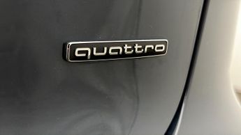 Audi Q6 e-tron S LINE QUATTRO
