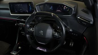 Peugeot E-2008 GT PREMIUM