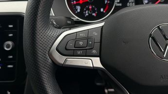 Volkswagen Passat R-LINE TSI EVO DSG