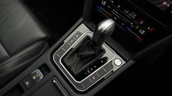 Volkswagen Passat R-LINE TSI EVO DSG